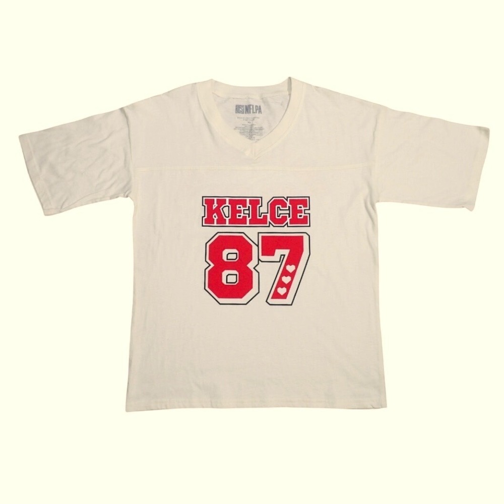 NWT  NFLPA Travis Kelce Kansas City Chiefs 87 Cream V-Neck Graphic T-Shirt Med